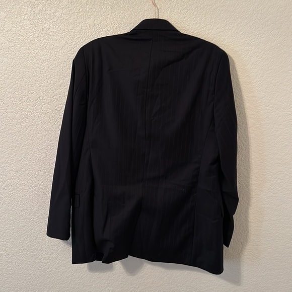 Ralph Lauren suit - Picture 2 of 5